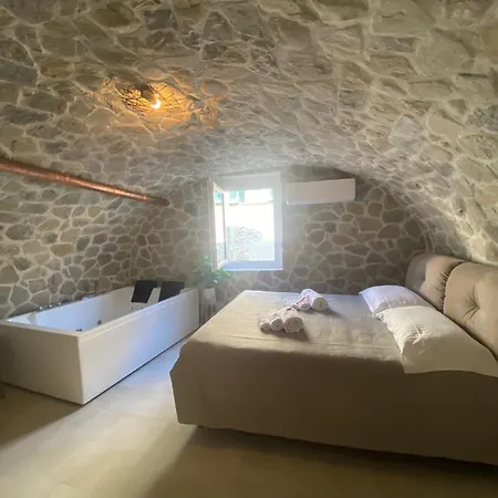 A Ca' In Ta Stacca 3*