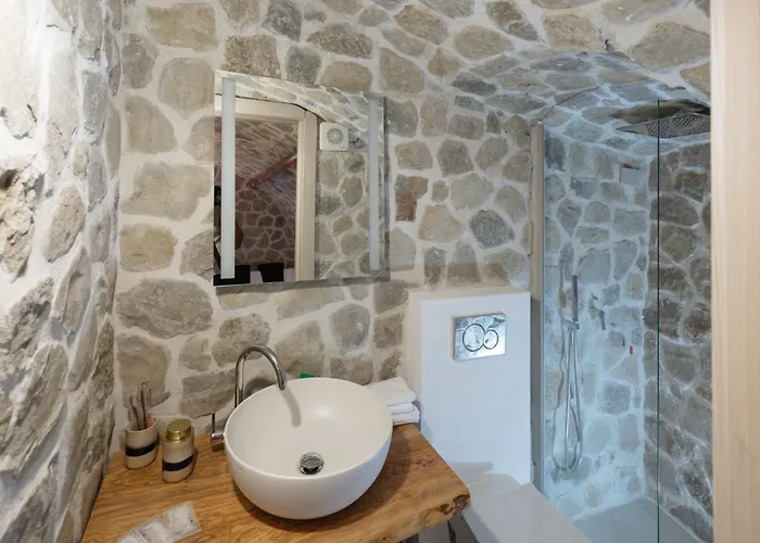 A Ca' In Ta Stacca Pensión 3*